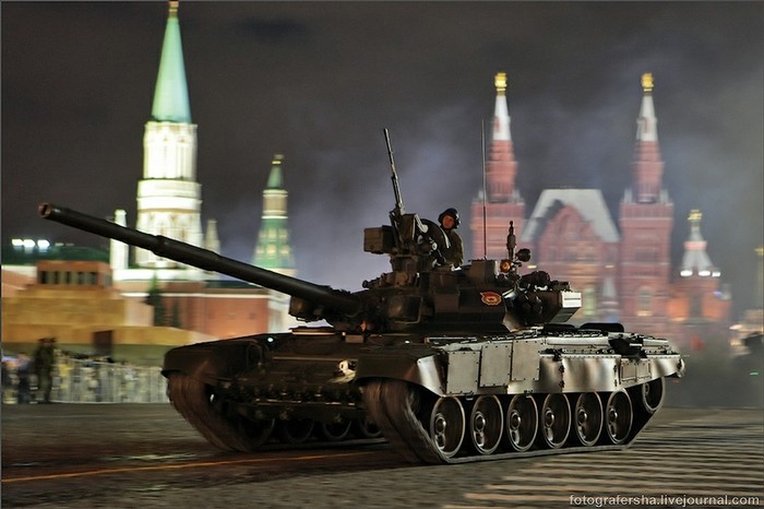 Không khí chuẩn bị cho Ngày chiến thắng 9/5 đang diễn ra rất sôi động tại thủ đô Moscow.